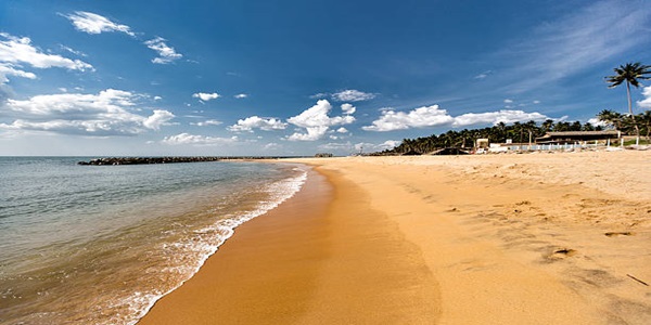 negombo beach sri lanka